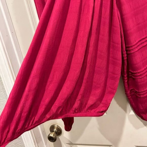 Evereve Sanctuary Raspberry Pink Jet Setter Peasant Boho Blouse Medium - Picture 5 of 9